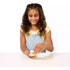 Cookeez Makery 23511- Heladera Magica Crea Peluche Sorpresa