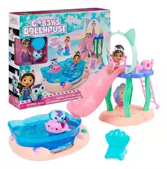 Gabby Dollhouse 36225 Playset Pileta 10 piezas Sirenas