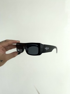 Óculos de Sol - (Modelo 02)