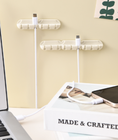 Organizador de cables con autoadhesivo - comprar online