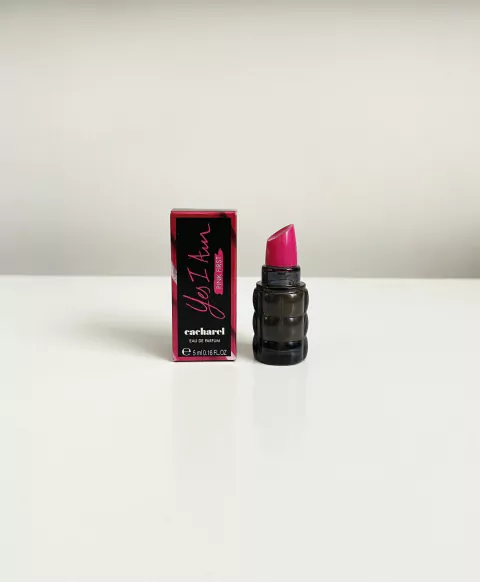 YES I AM PINK FIRST CACHAREL EDP 5ML