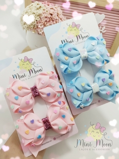 Parzinho-Laço-Amor-Lovely-(bico-de-pato-6-cm)-Aproximadamente-8-cm.
