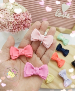 Mini-Lacinho Bibi-( medindo 4 cm )-recomendado para bebês recém nascidas.