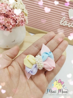 Laço-Amor PP-Candy Color-com acabamento em pérolas (medindo aproximadamente 4 cm)