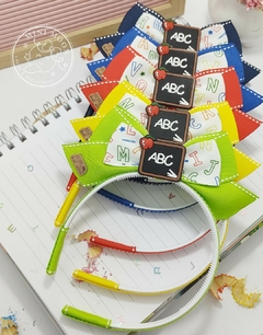 Tiara (Arco) Escolar Lousa ABC (disponível em outras cores)