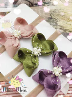 Faixinha Luxo Loren (laço medindo aproximadamente 8 cm)