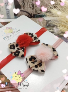 Faixinha Para Bebês com Estampa de Oncinha (Laço medindo aproximadamente 6 cm)