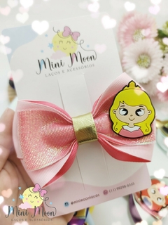 Coleção Princesas Disney (Laço medindo aproximadamente 11 cm) na internet