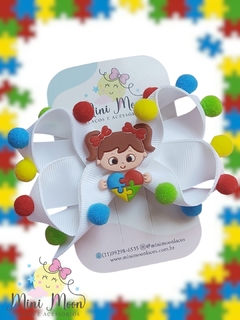 Laço Autismo Tamanho M (laço medindo aproximadamente 9 cm