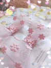 Laço Redinha Floral (outras opções de cores) Laço tamanho M aplicado no bico de pato de 7 cm