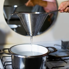 COLADOR 18 CM CONICO ACERO INOXIDABLE- NOUVELLE CUISINE - comprar online