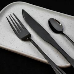 NEW YORK BLACK - JUEGO DE CUBIERTOS 24 PIEZAS LARHAUS - comprar online