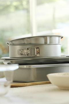 Set molde desmontable + plato giratorio posa torta vidrio en internet