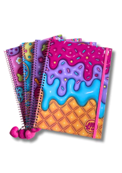 Caderno Larissa Manoela