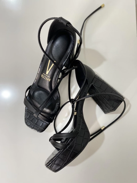 Sandália croco Vizzano 35 - comprar online