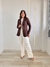 Blazer Feminino em alfaiataria Paula Marrom na internet