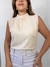Blusa Feminina com Gola e pregas sem manga em Crepe Chiffon - UseCarolMaia