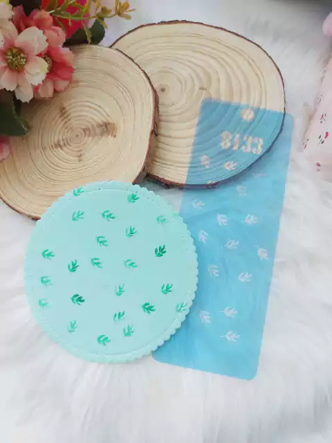 Stencil Folha Barrado 8133 - 7x15 cm