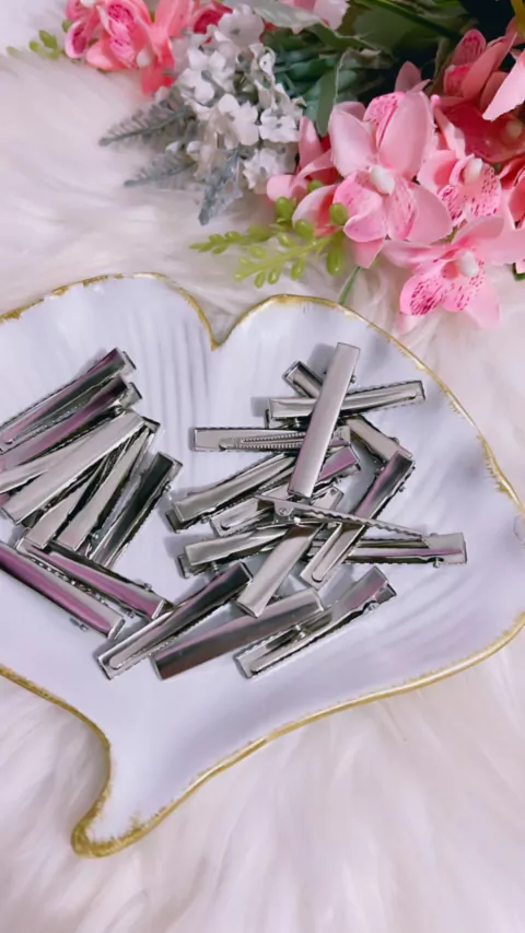 Bico de pato retangular 45mm em ferro - 20 unidades