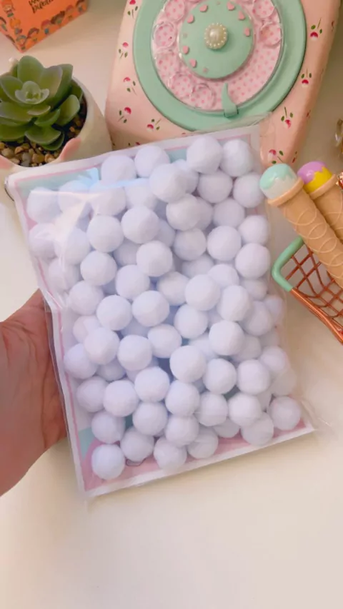 Combo de Pompom Branco 20mm - 100 unidades