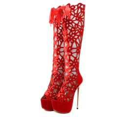 Imagem do Bota vazada Sexy com Renda e Fita Salto Alto Daisy.