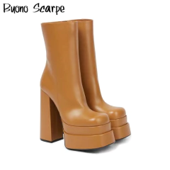 Bota Amber de plataforma Luxo Sexy cano curto com Fecho de Zíper. - comprar online