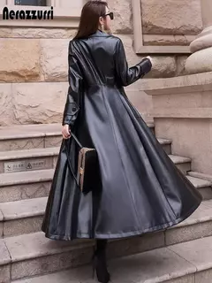 Sobretudo de Couro Estilo Europeu Amelie - Clube das Coisas - Tudo para Você ficar mais Linda e Sexy