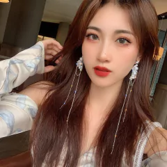 Brinco Longo Pérolas de Água Doce com Fios Cascata, Brinco de Luxo Elizabeth. - comprar online