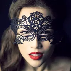 Mascara Sexy de Renda Monique