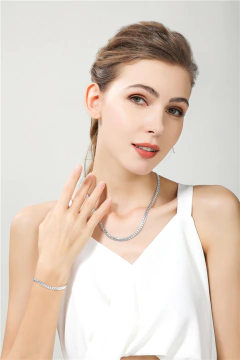 Imagem do Colar Unissex de Prata 925 Vika.