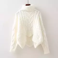 Blusa de Malha Greta com Gola Alta, Coleção de Inverno.