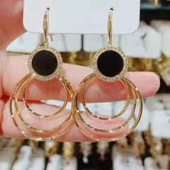 Brinco Estilo Piercing com Cristal de Strass e Franja Longa Elegante Aretha. na internet