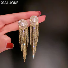 Imagem do Brinco Redondo com Perola e Fios em Cascata de Strass Clara.