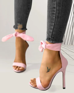 Sandália de Salto Alto de Camurça, Sandália Novo Designer com lacinho. - Clube das Coisas - Tudo para Você ficar mais Linda e Sexy