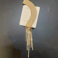 Brinco Estilo Piercing com Cristal de Strass Elegante, Brinco Haven. na internet