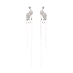 Imagem do Brinco Longo Pérolas de Água Doce com Fios Cascata, Brinco de Luxo Elizabeth.