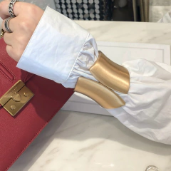 Pulseira Larga de Luxo Assimétrica Estilo Tiffany Dourada linda.