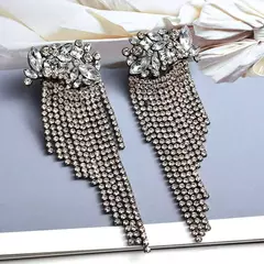 Imagem do Brinco de Cascata de strass, Brinco Blogueira Estilo Jade Picon Angel.