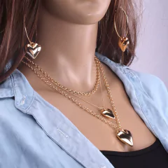 Colar com Pingente de Coração Multicamadas, Gargantilha Corrente Grossa Pamela. - loja online