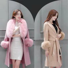 Casaco Helena Longo Chic com Gola Peluda. na internet