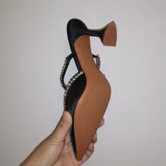 Sandália de salto alto com detalhe em strass Isa. - comprar online