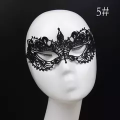 Mascara Sexy de Renda Monique na internet