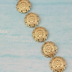 Imagem do Colar para Decote Costas Nuas com Medalhas, Colar Body Chain Lindisei para Costas.