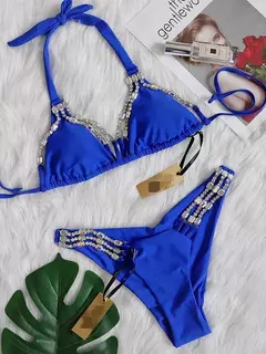 Biquíni com detalhes em miçangas no sutiã e na calcinha Alice - Clube das Coisas - Tudo para Você ficar mais Linda e Sexy