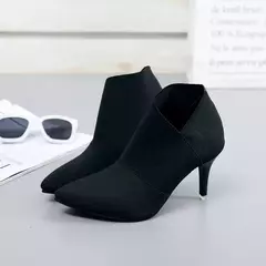Bota Feminina Cano Curto Elegante com Fenda no Tornozelo Jessy. na internet