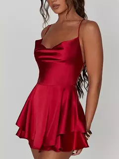 Vestido curto de Alcinha em Cetim Camille - Clube das Coisas - Tudo para Você ficar mais Linda e Sexy