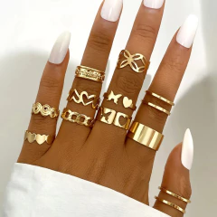 Conjunto de Anéis Elegantes Lary. - Clube das Coisas - Tudo para Você ficar mais Linda e Sexy