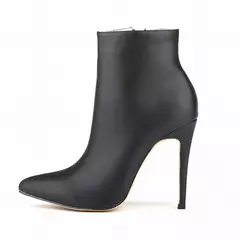Imagem do Bota Feminina Cano Curto de Salto Alto Fino Mary