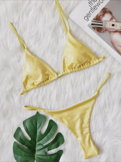 Biquíni Ágata Brilhante, Biquíni Fio Dental com Pedras Estilo Cristal. - Clube das Coisas - Tudo para Você ficar mais Linda e Sexy