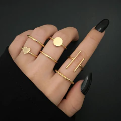 Conjunto de Anéis Dourado Bya, Super Tendência, Kit de Anéis Blogueirinhas.